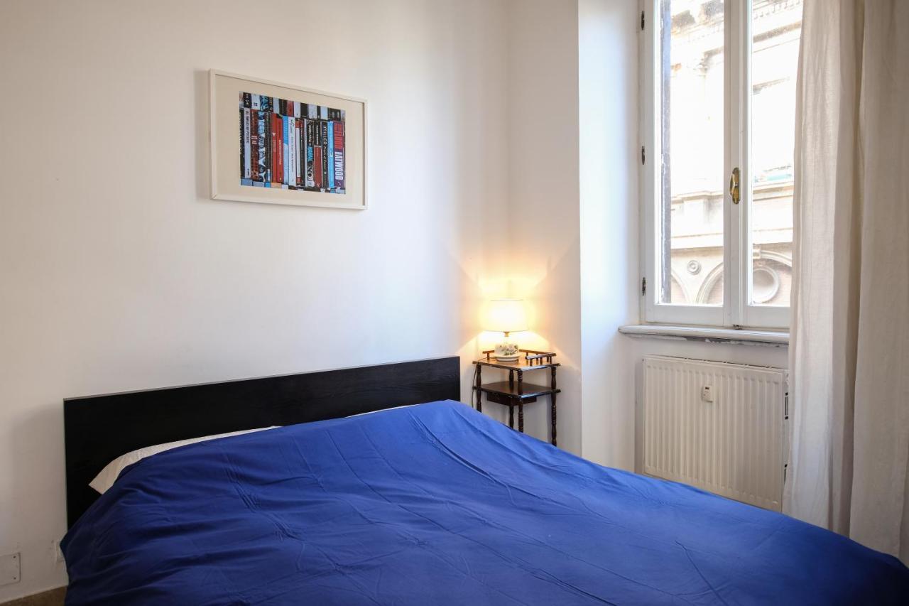 Spacious Apartment With Big Terrace At Colosseum Rome Exterior photo